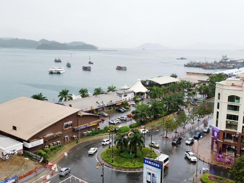 Kk Waterfront Suites At Marina Court Kota Kinabalu Dış mekan fotoğraf